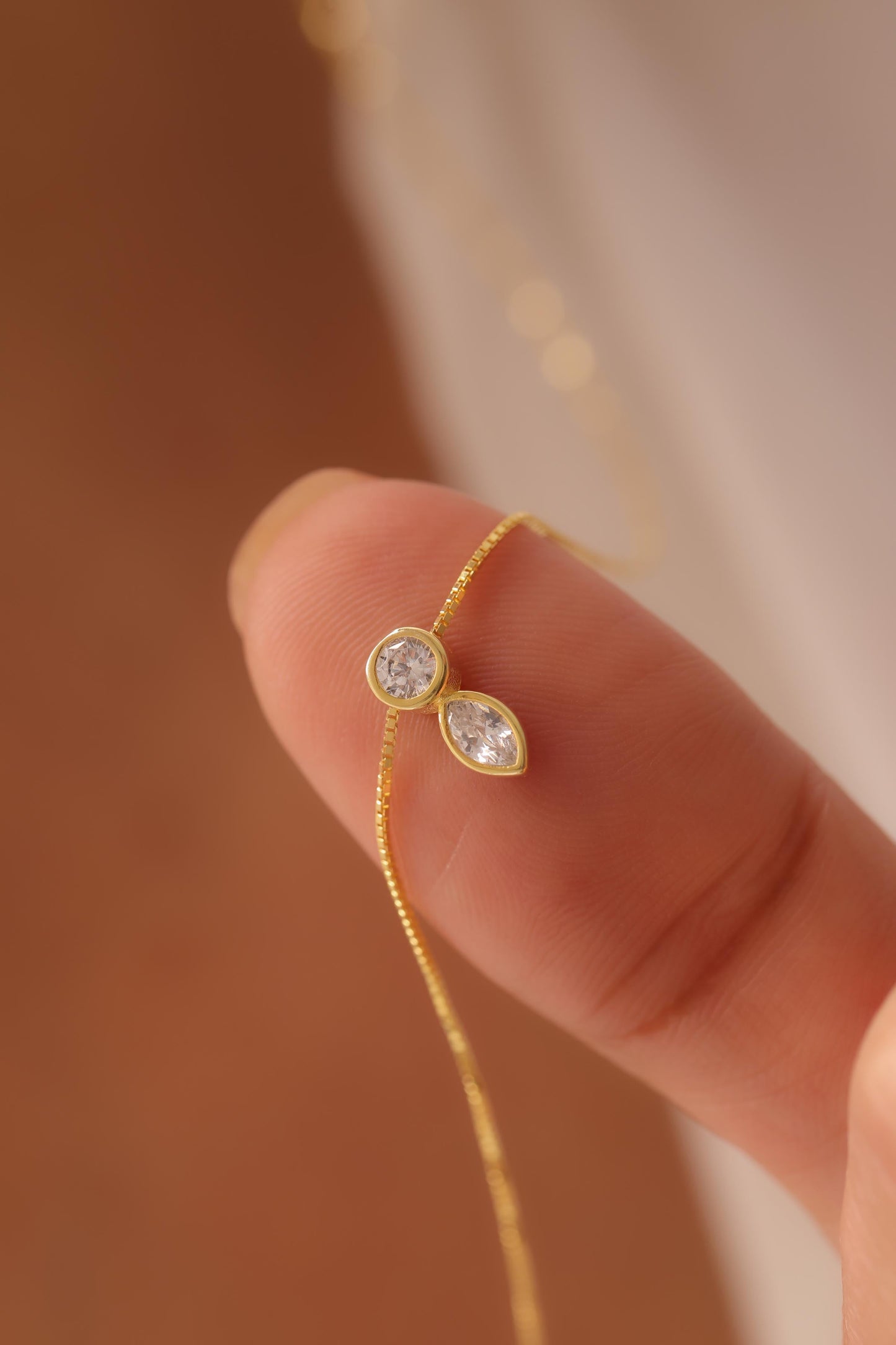 Twin Light Halskette