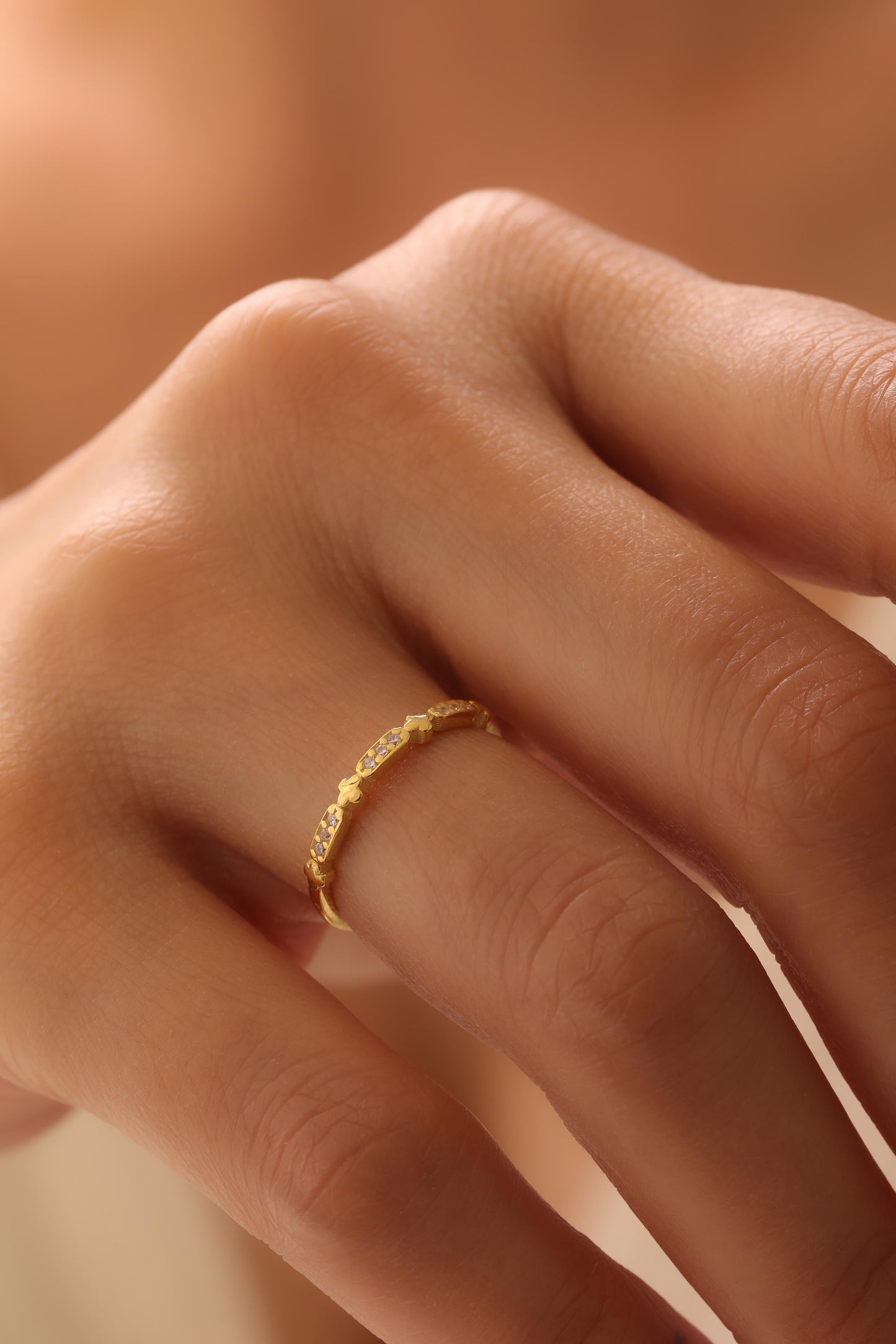 Pure Essence Zirkonia Ring