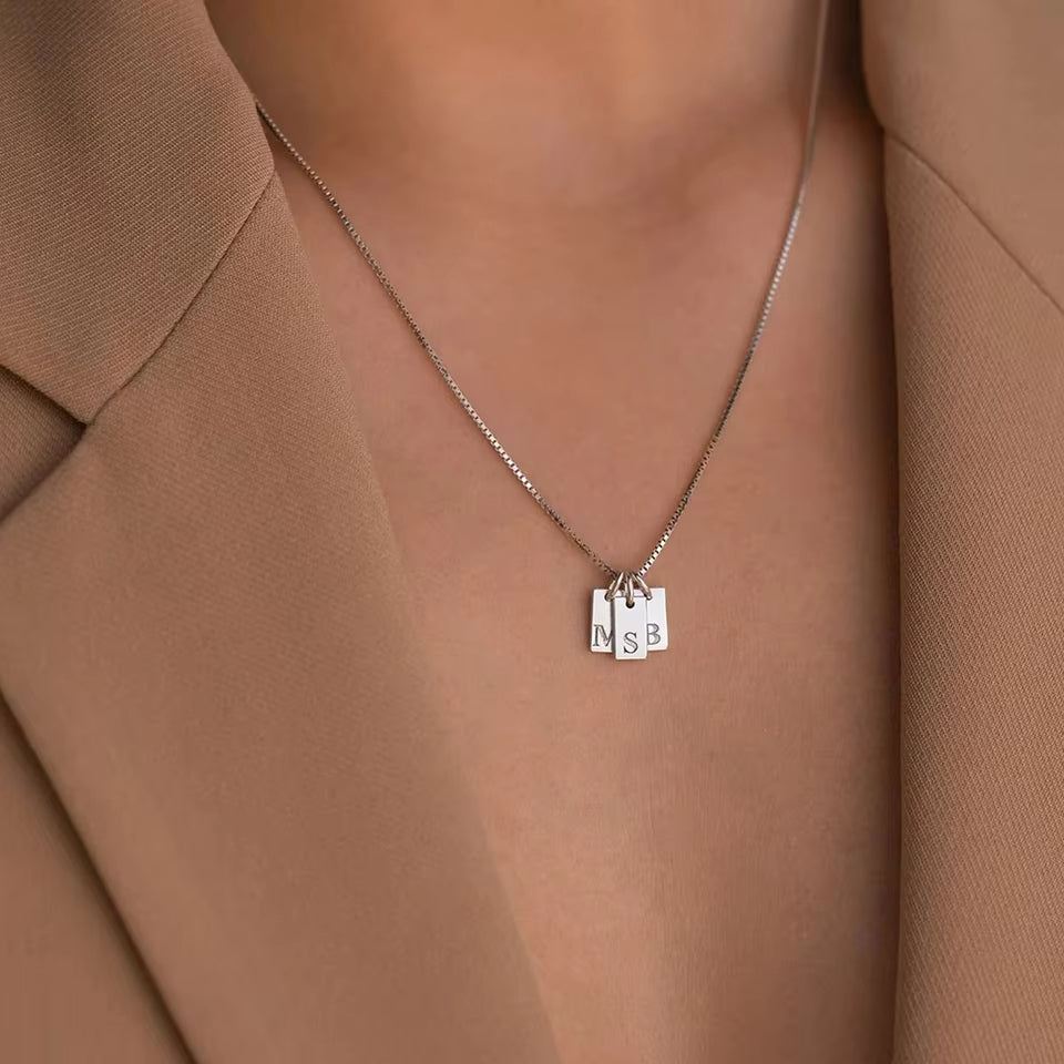 Plaid Letter Halskette