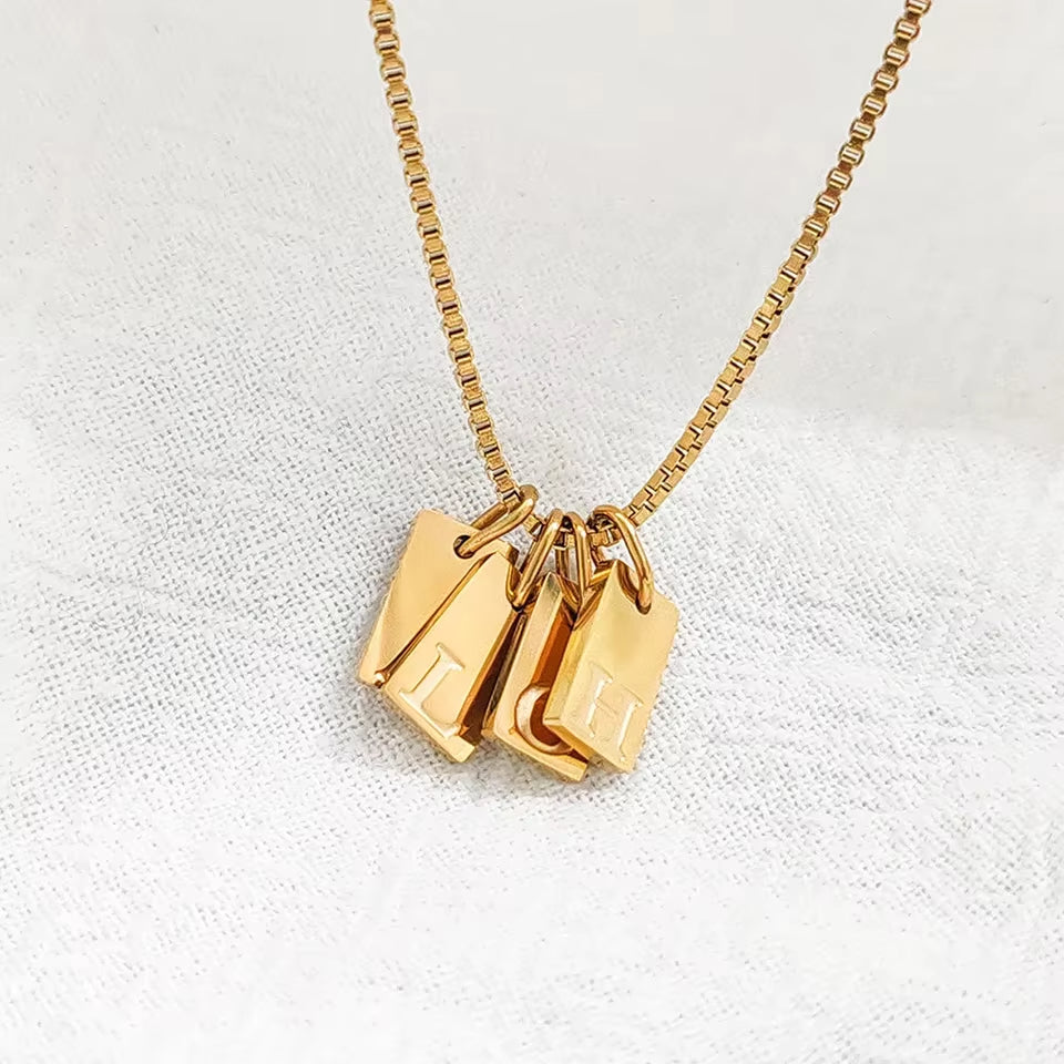 Plaid Letter Halskette