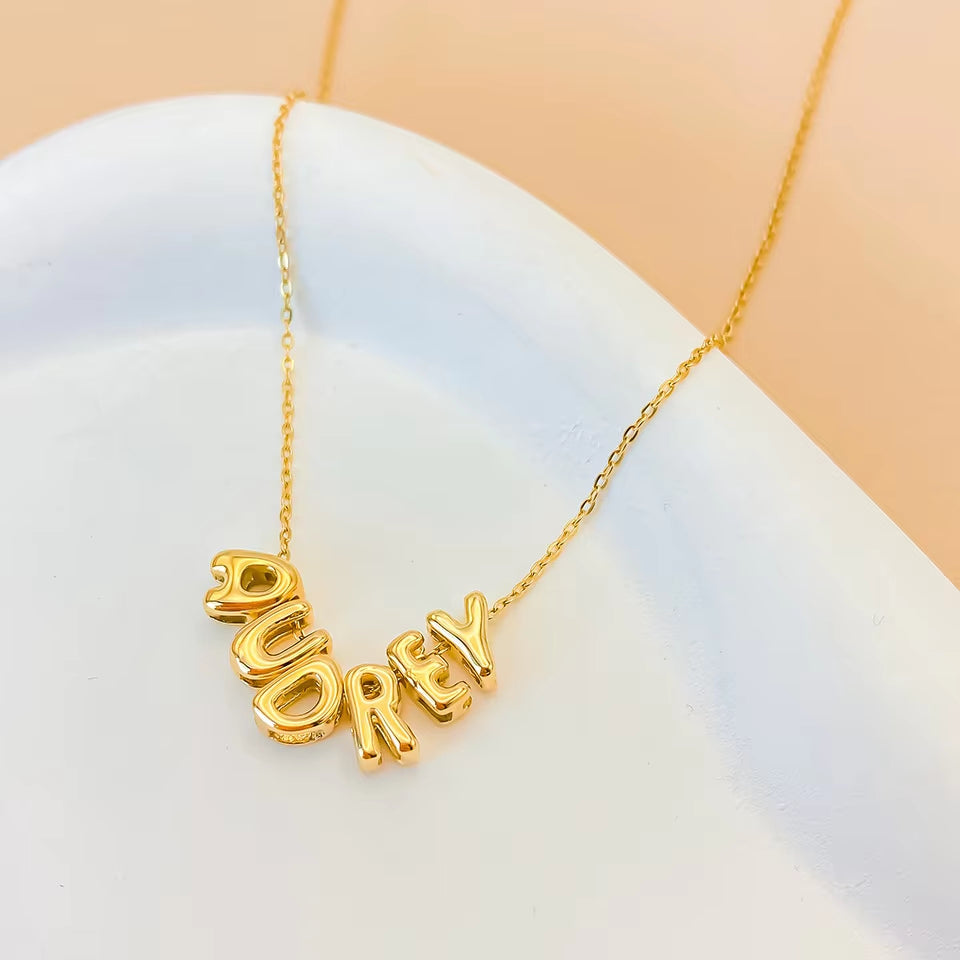 Bubble Letter Halskette